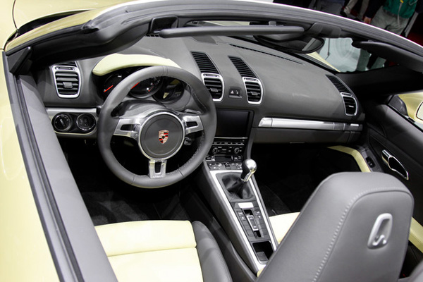 Новый Porsche Boxster дебютировал в Женеве