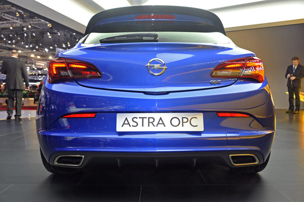 Opel Astra OPC представлен в Женеве