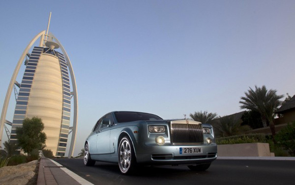 Электрического Rolls-Royce Phantom пока не будет