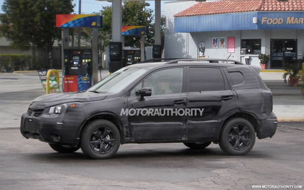 Появились шпионские фото Subaru Forester 2014