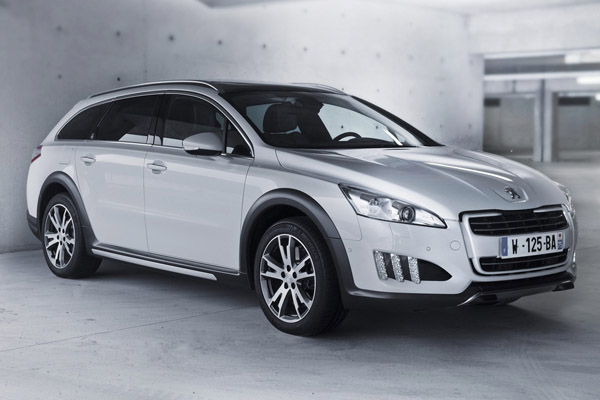 Peugeot 508 получил две новые версии