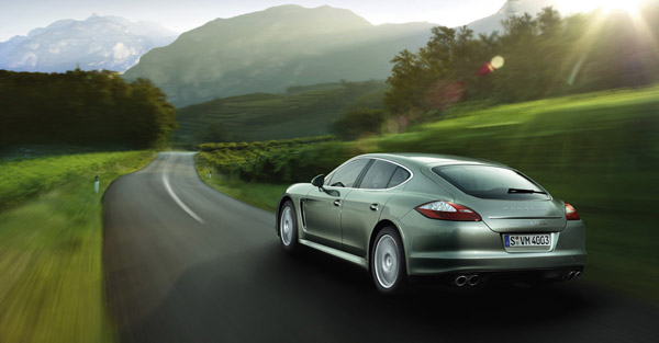 Porsche Panamera Plug-in Hybrid появится в 2014-м