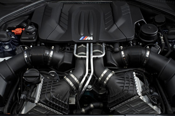 BMW назвала цены 6-Series Gran Coupe и M6 для РФ