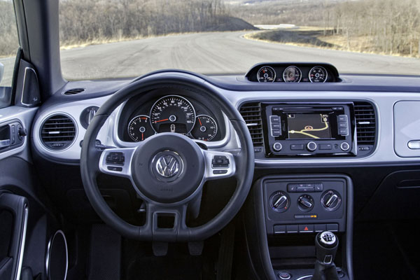 Обновленный Volkswagen Beetle 2013 появится летом