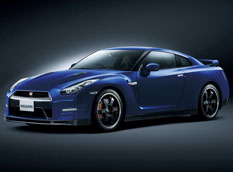 Nissan GT-R Track Pack появится с левым рулем