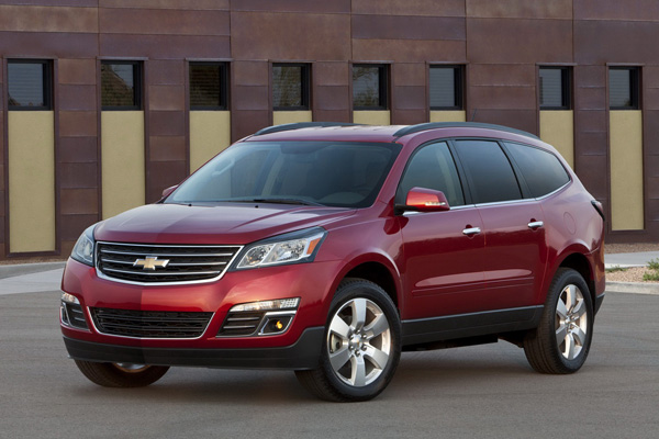 Chevrolet анонсировал рестайлинговый Traverse 2013