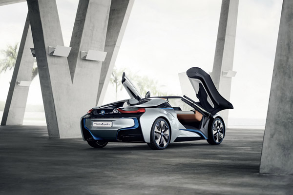 Родстер BMW i8 Spyder покажут в Пекине