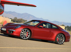 Porsche 911 2012 получил очередную награду