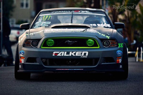 Ford Mustang RTR 2013 - болид для Formula Drift 