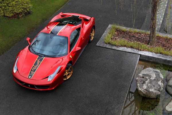 В Ferrari сделали эксклюзивные 458 Italia для Китая