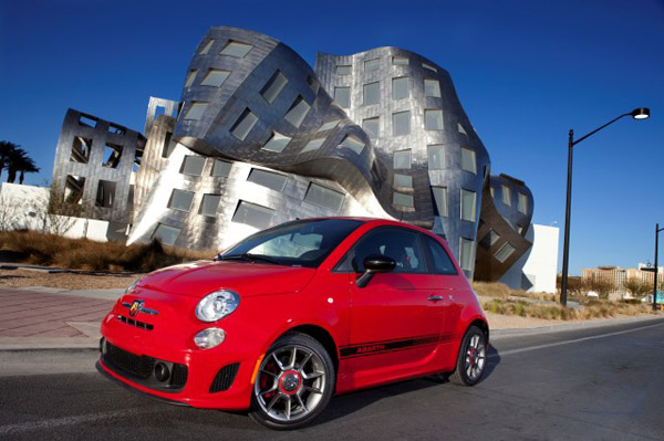 Fiat готовит две новые версии модели 500