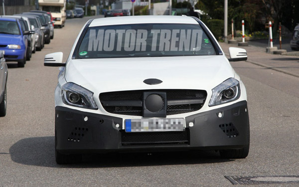 Появились новые фотографии Mercedes A25 AMG