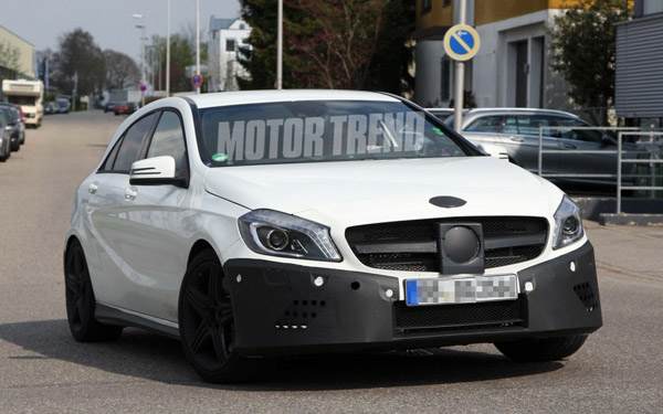 Появились новые фотографии Mercedes A25 AMG