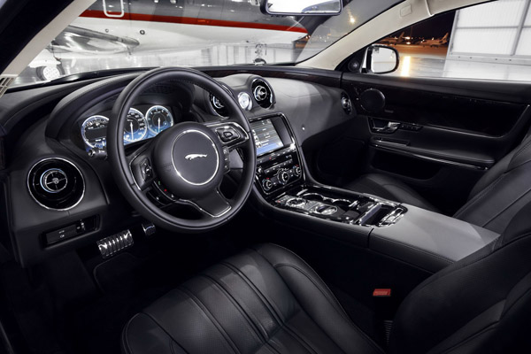 Jaguar представил флагманский седан XJ Ultimate