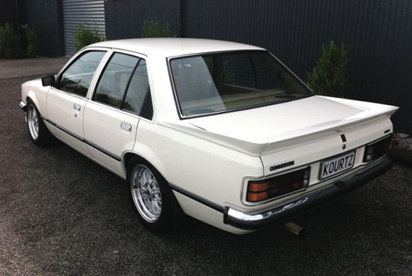 Holden VC Commodore с двигателем LS3 6.2 V8