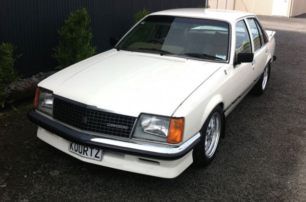 Holden VC Commodore с двигателем LS3 6.2 V8