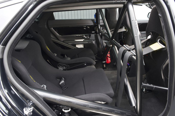 Jaguar XJ Supersport - такси для Нюрбургринга 