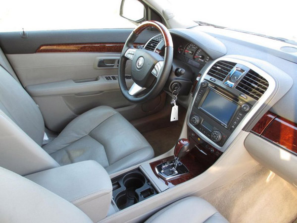 Cadillac SRX 3.6 AWD 2012 – краткий обзор