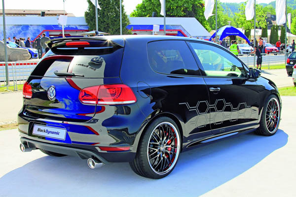 Volkswagen Golf GTI Black Dynamic Concept