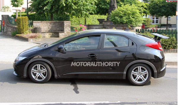 Появились шпионские фото Honda Civic Type R 2013