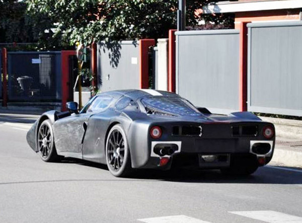 Новые фотографии преемника Ferrari Enzo