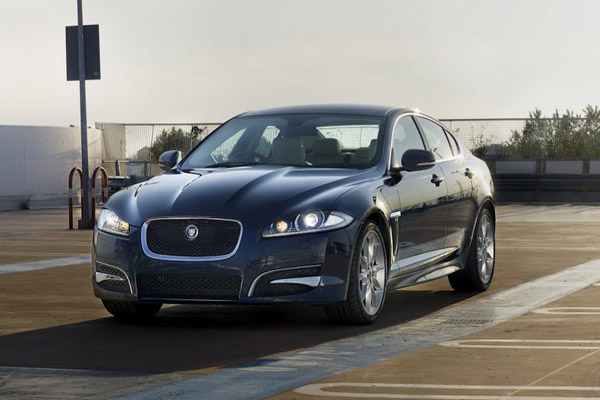 Jaguar обновил линейку двигателей для моделей XF