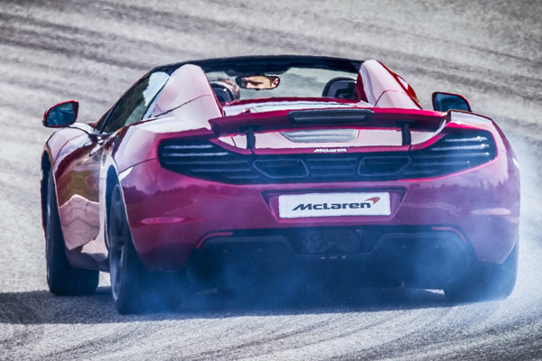 McLaren MP4-12C получил открытый кузов Spider