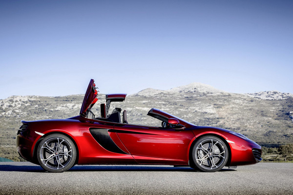 McLaren MP4-12C получил открытый кузов Spider