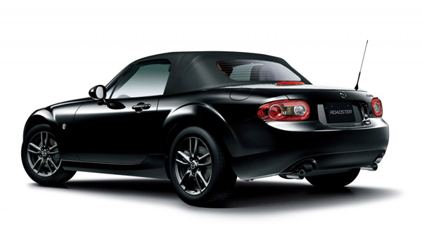 Mazda рассекретила японскую версию MX-5 2013