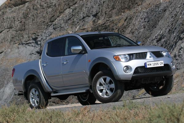 Новая версия Mitsubishi L200 для Британии