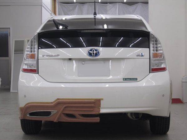 Новый тюнинг-пакет для Toyota Prius от ателье Wald