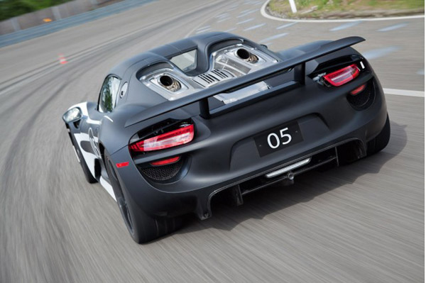 Porsche 918 Spyder получит новую опцию Race Track