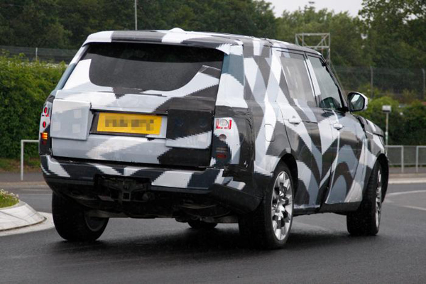 В Land Rover готовят Range Rover с удлиненной базой