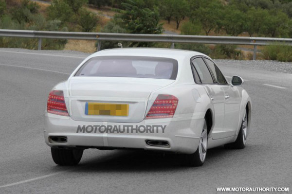 Bentley Continental Flying Spur 2014 замаскировали