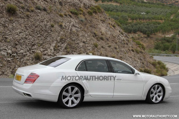 Bentley Continental Flying Spur 2014 замаскировали