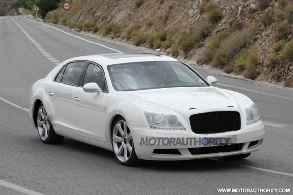 Bentley Continental Flying Spur 2014 замаскировали