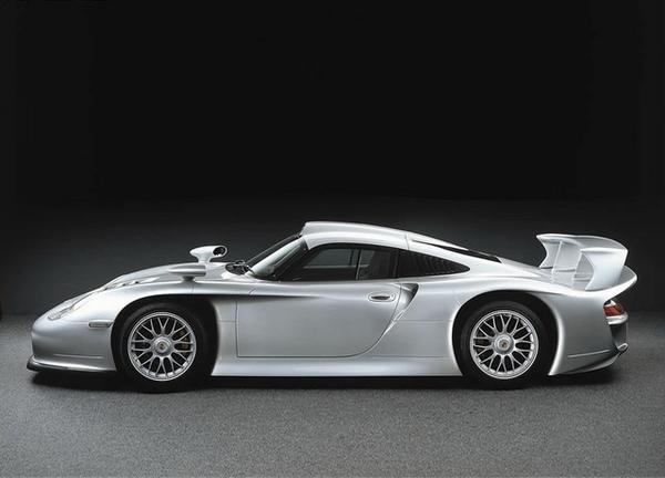  Уникальный Porsche 911 GT1 выставлен на продажу