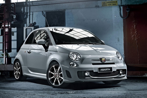 Fiat обновил модели Abarth для Великобритании