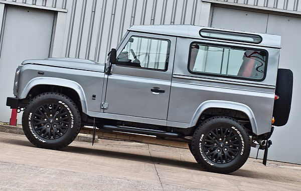 Land Rover Defender XS 90 от A. Kahn Design