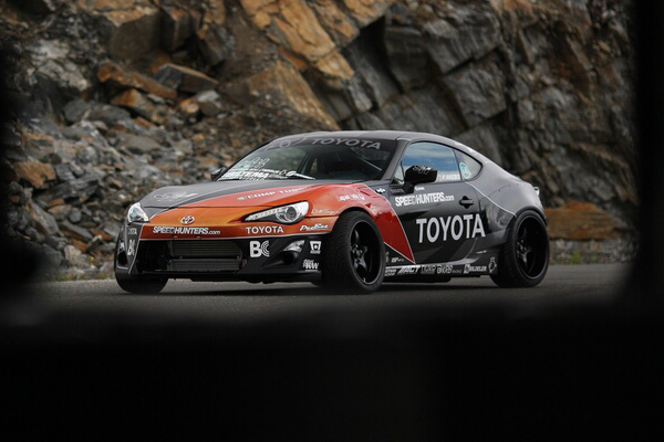 Toyota GT 86 превратилась в гоночный дрифт-кар