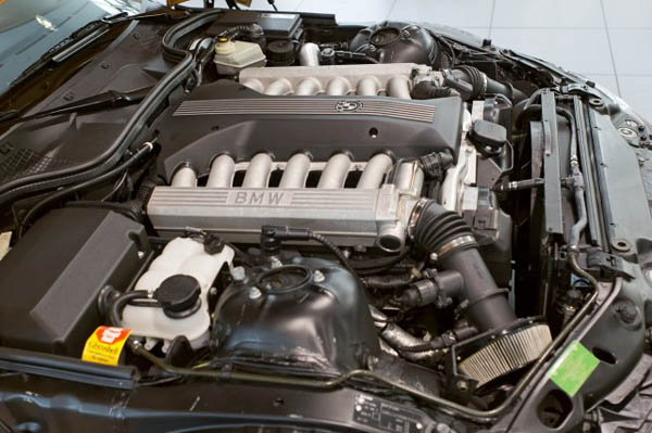 В планах BMW был родстер Z3 с двигателем V12