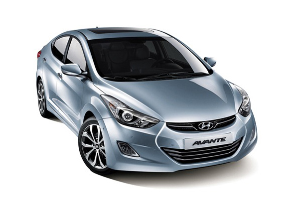 Hyundai слегка обновил Avante (Elantra) на 2013 год 