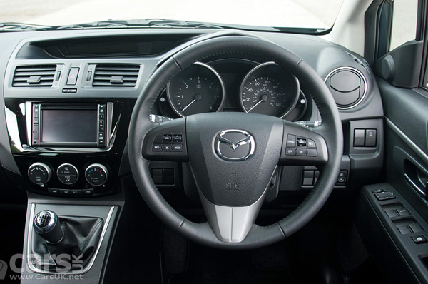 В Британии появились Mazda3 и Mazda5 Venture