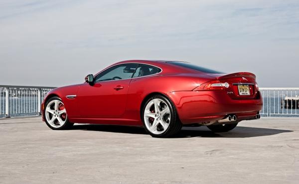 Цены на купе и кабриолет Jaguar XK 2013 