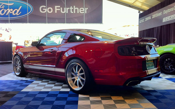 Shelby представил GT500 Super Snake и GT350 2013