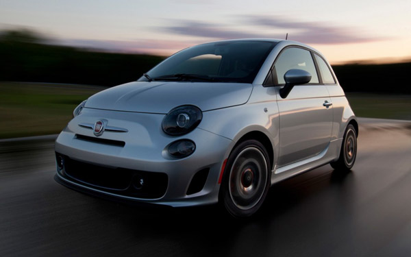 Fiat официально представил модель 500 Turbo