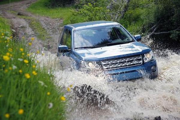 Новые сведения о Land Rover Freelander 2013