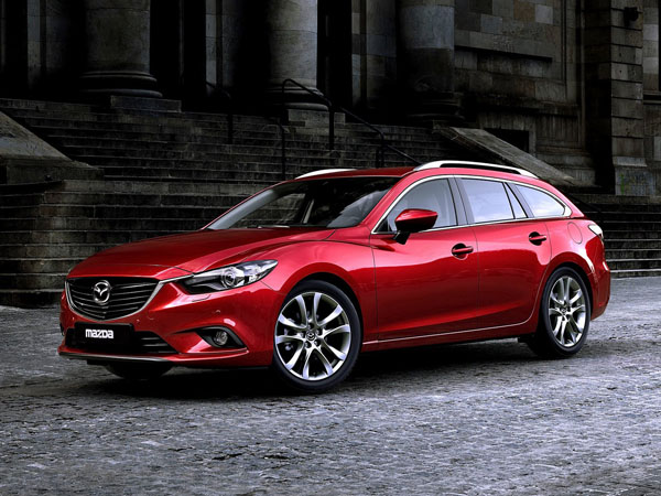 В сети появились фото Mazda6 Station Wagon 2014