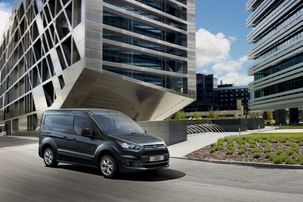 Ford обновит линейку фургонов Tourneo и Transit