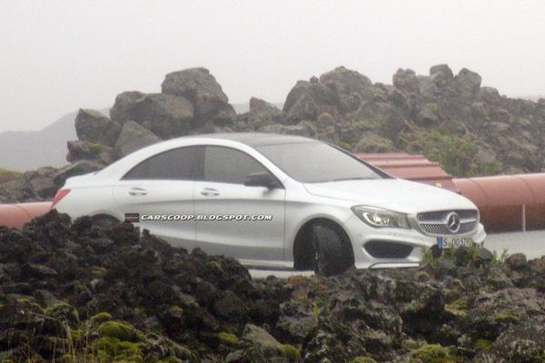 Шпионские фото Mercedes-Benz CLA без камуфляжа